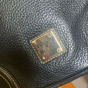 Dooney & bourke black leather bag